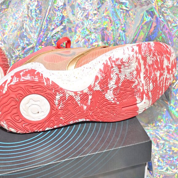 Nike KD Trey 5 X: University Red Metallic Gold main image 14